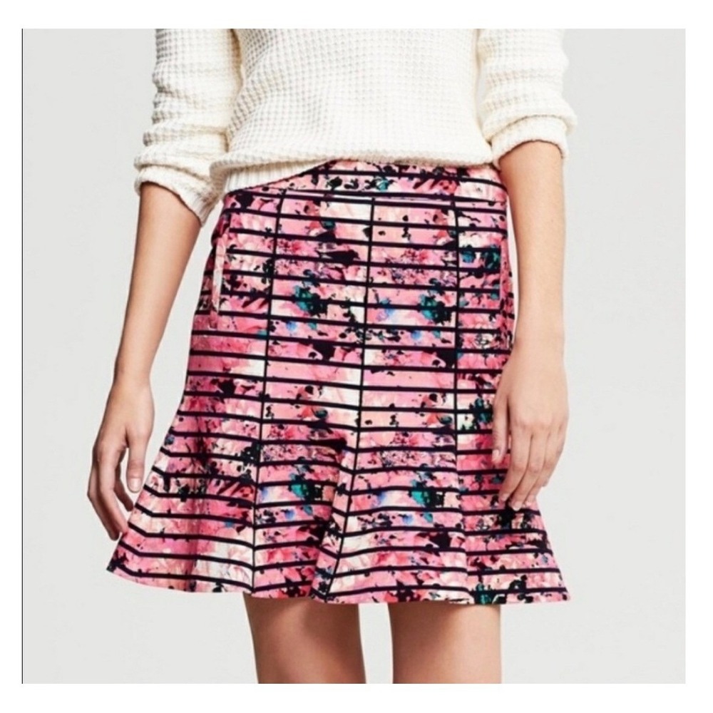 Banana Republic Pink Floral Striped Fluted Mini Skirt Size 8 Watercolor Print